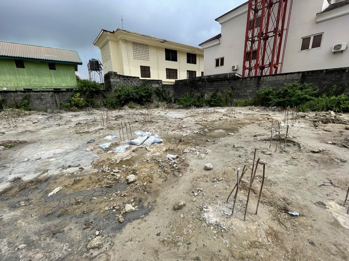 Luxury 3 Bedroom Apartment with Top Notch Amenities, Bolarinwa Street Off Akin Dickson Road, Lekki Phase 1, Lekki, Lagos, Flat / Apartment for Sale