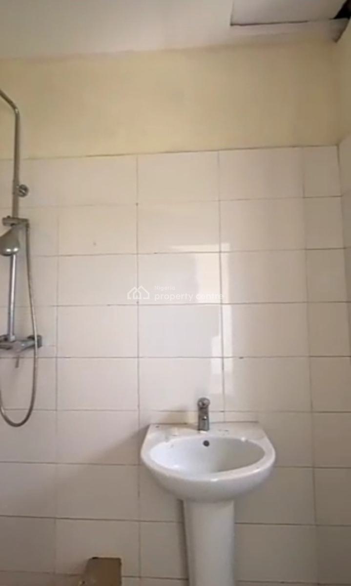 Spacious Room Bq { Upstairs} - { Video {available}, Harris Drive, Vgc, Lekki, Lagos, Self Contain (single Rooms) for Rent