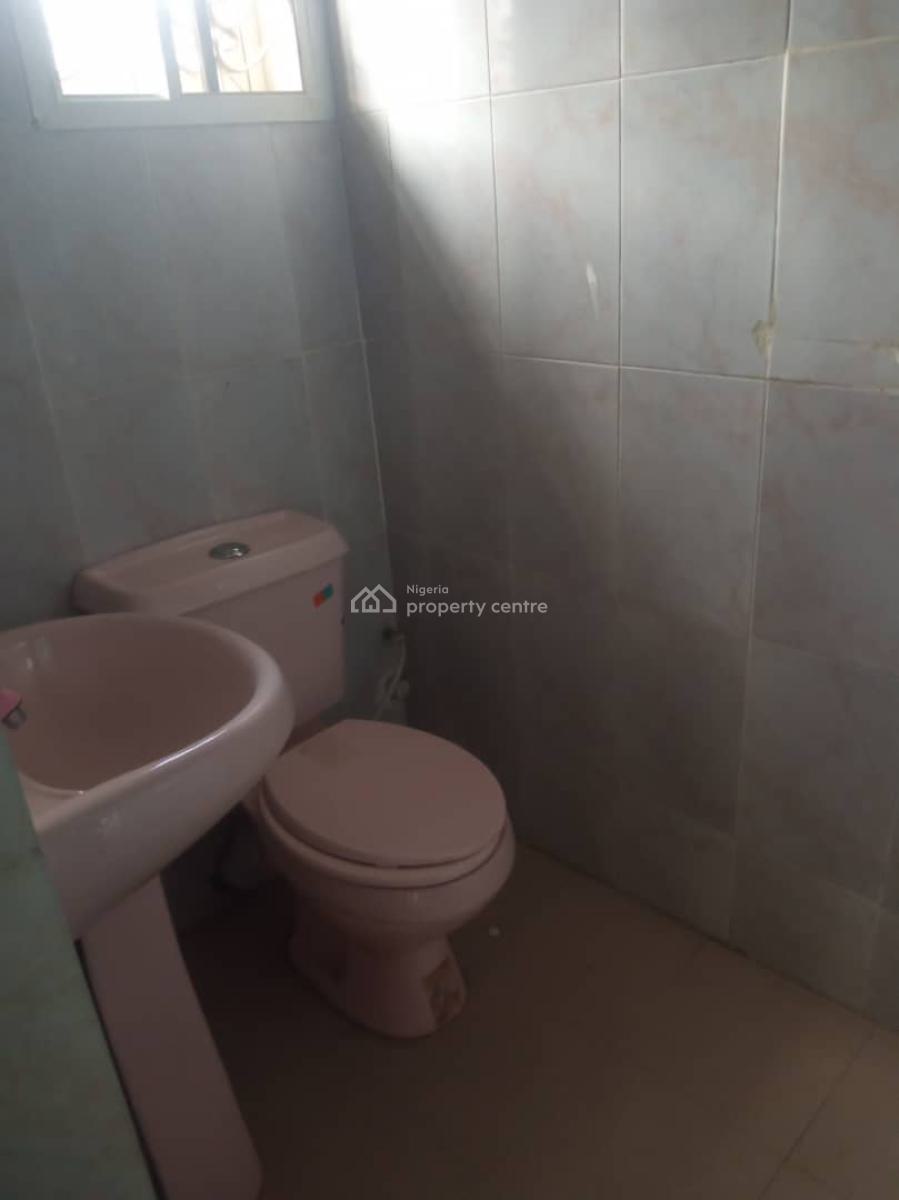 4 Bedroom Bungalow with 2 Living Rooms, Rebecca Lawal Close Off Oguntade Street, Iju-ishaga, Agege, Lagos, Detached Bungalow for Sale