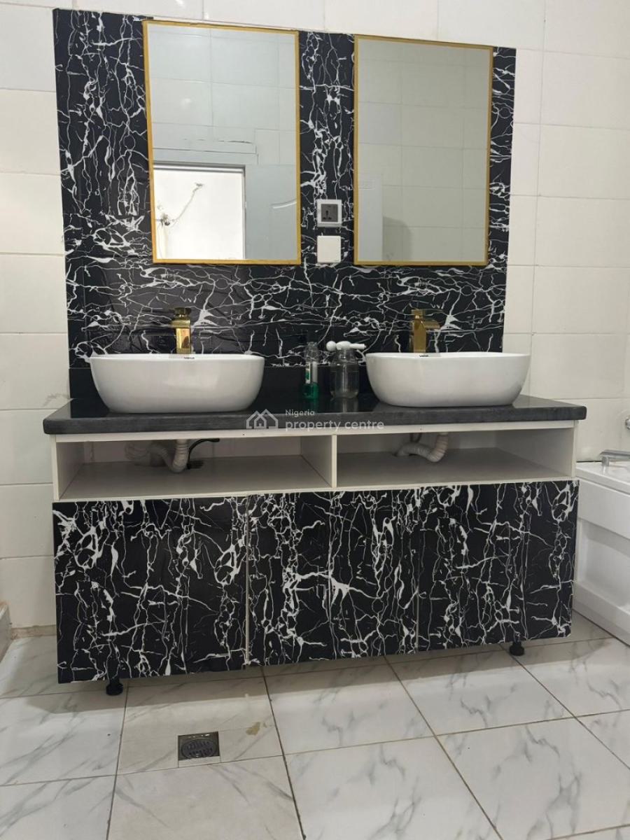 Distress Sell Nice Spacious Luxury 4 Bedroom Terrace Nice Environment, Ikota, Lekki, Lagos, Terraced Duplex for Sale