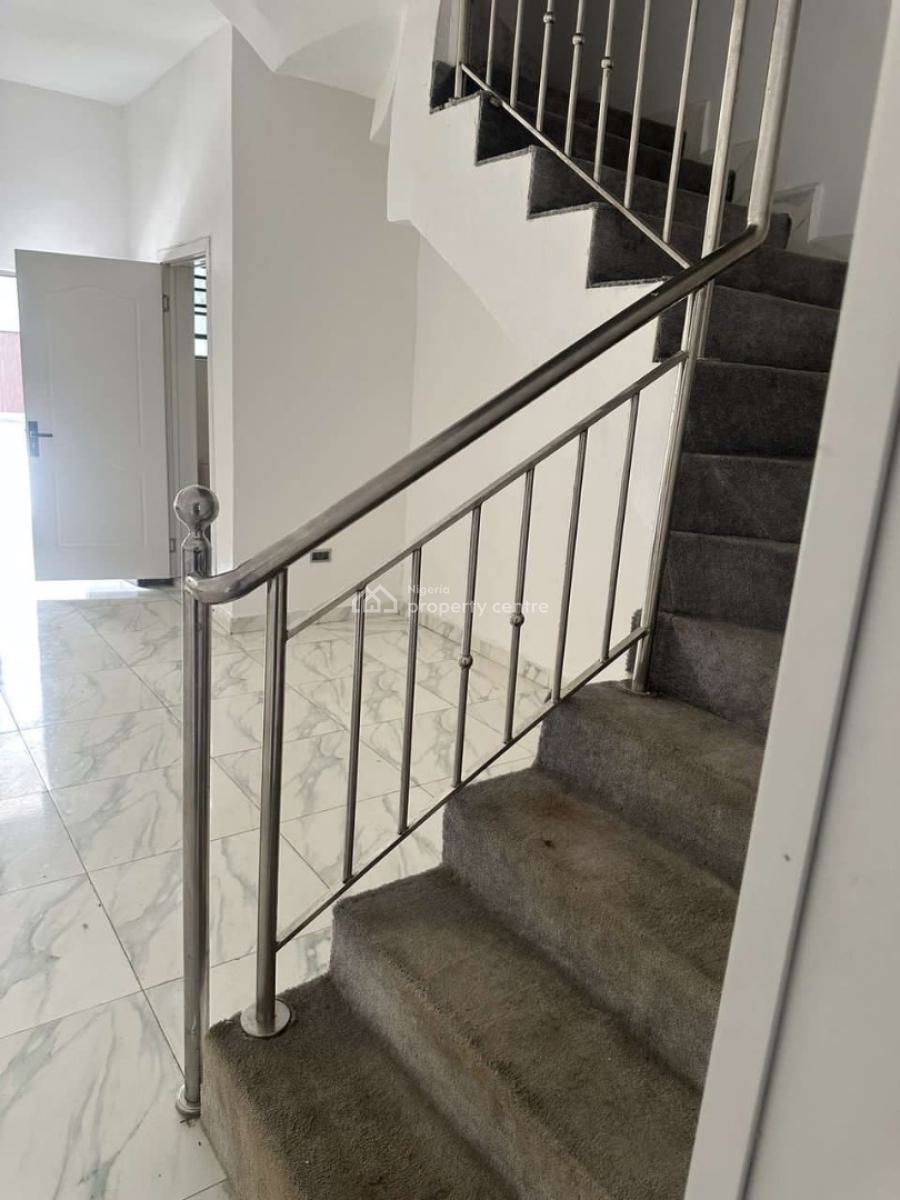 Distress Sell Nice Spacious Luxury 4 Bedroom Terrace Nice Environment, Ikota, Lekki, Lagos, Terraced Duplex for Sale