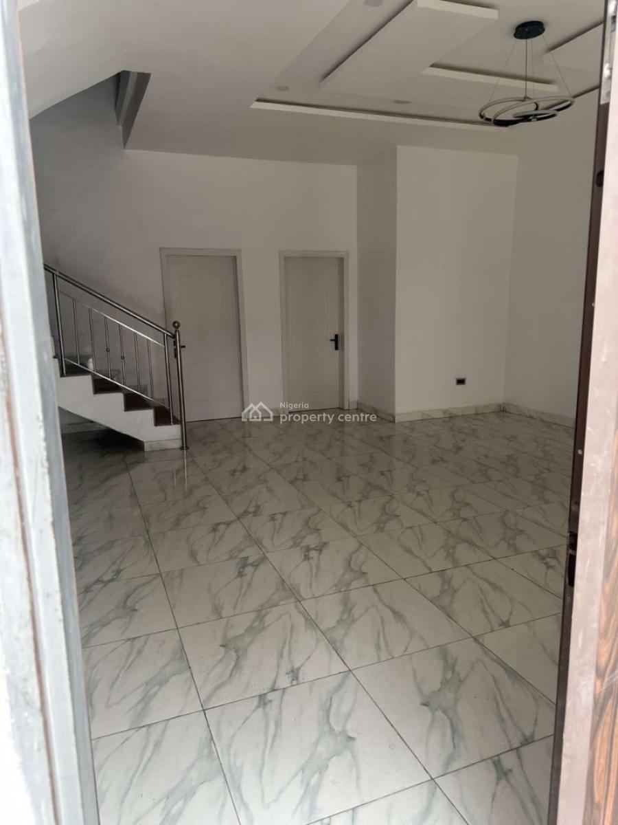 Distress Sell Nice Spacious Luxury 4 Bedroom Terrace Nice Environment, Ikota, Lekki, Lagos, Terraced Duplex for Sale