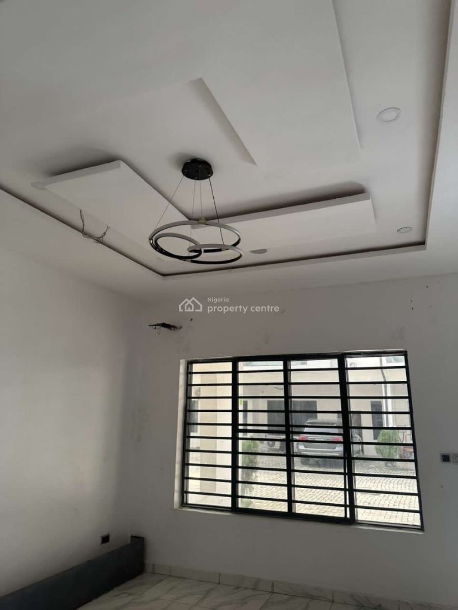 Distress Sell Nice Spacious Luxury 4 Bedroom Terrace Nice Environment, Ikota, Lekki, Lagos, Terraced Duplex for Sale