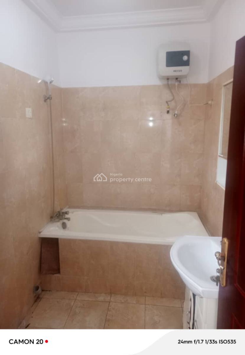 Self Serviced 3 Bedroom Flat, Osapa, Lekki, Lagos, Flat / Apartment for Rent