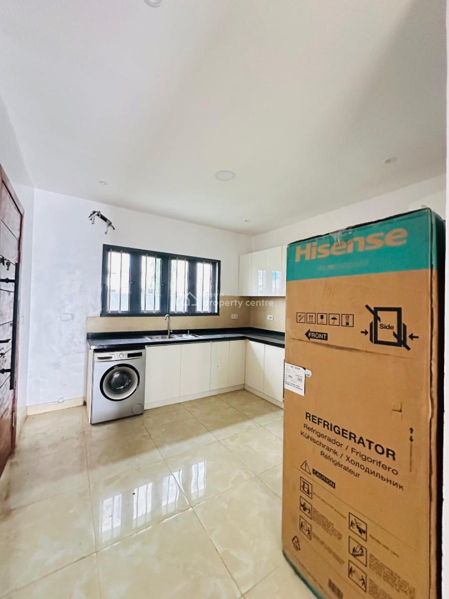 Neatly Built 4 Bedroom Terrace Duplex with Bq, Swimming Pool & Gym, Lekki Phase 1, Lekki, Lagos, Terraced Duplex for Rent