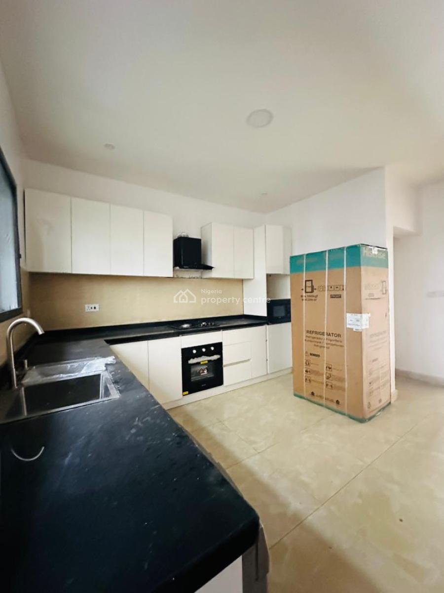 Neatly Built 4 Bedroom Terrace Duplex with Bq, Swimming Pool & Gym, Lekki Phase 1, Lekki, Lagos, Terraced Duplex for Rent