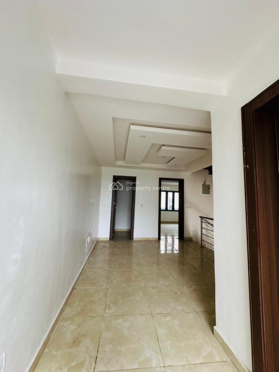 Neatly Built 4 Bedroom Terrace Duplex with Bq, Swimming Pool & Gym, Lekki Phase 1, Lekki, Lagos, Terraced Duplex for Rent