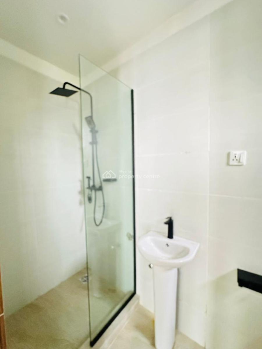 Neatly Built 4 Bedroom Terrace Duplex with Bq, Swimming Pool & Gym, Lekki Phase 1, Lekki, Lagos, Terraced Duplex for Rent