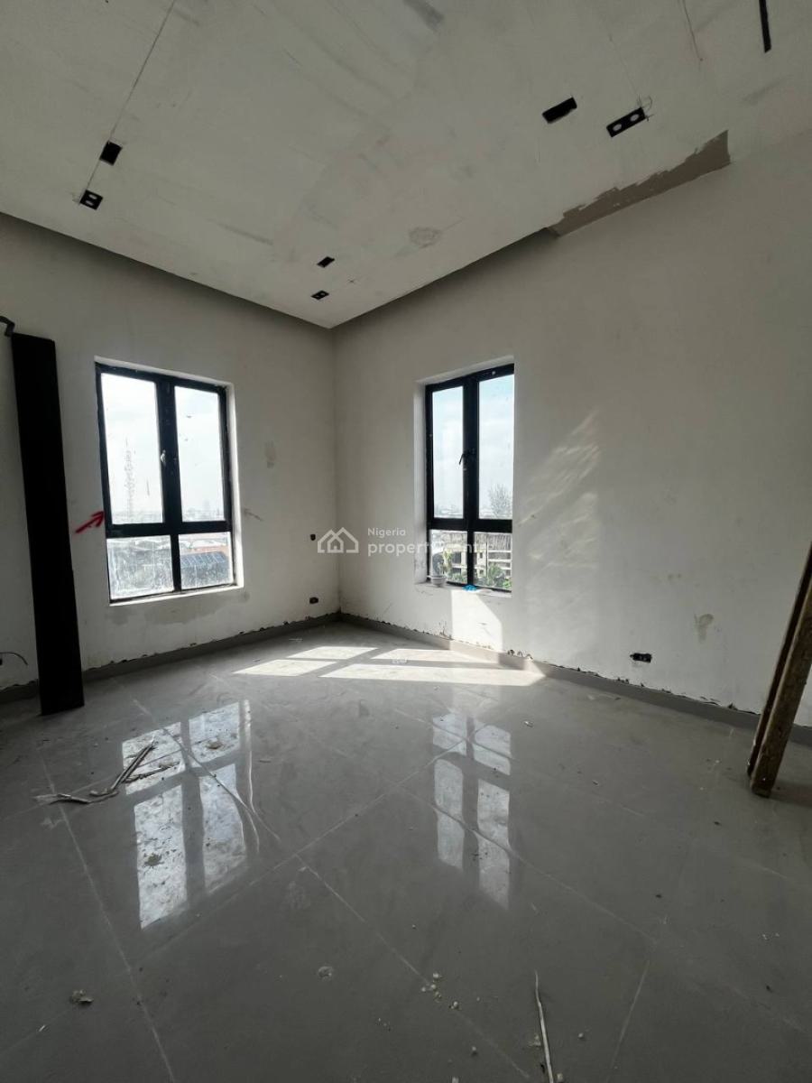 2 Bedroom Penthouse  Apartments, Lekki Phase 1, Lekki, Lagos, Flat / Apartment for Sale
