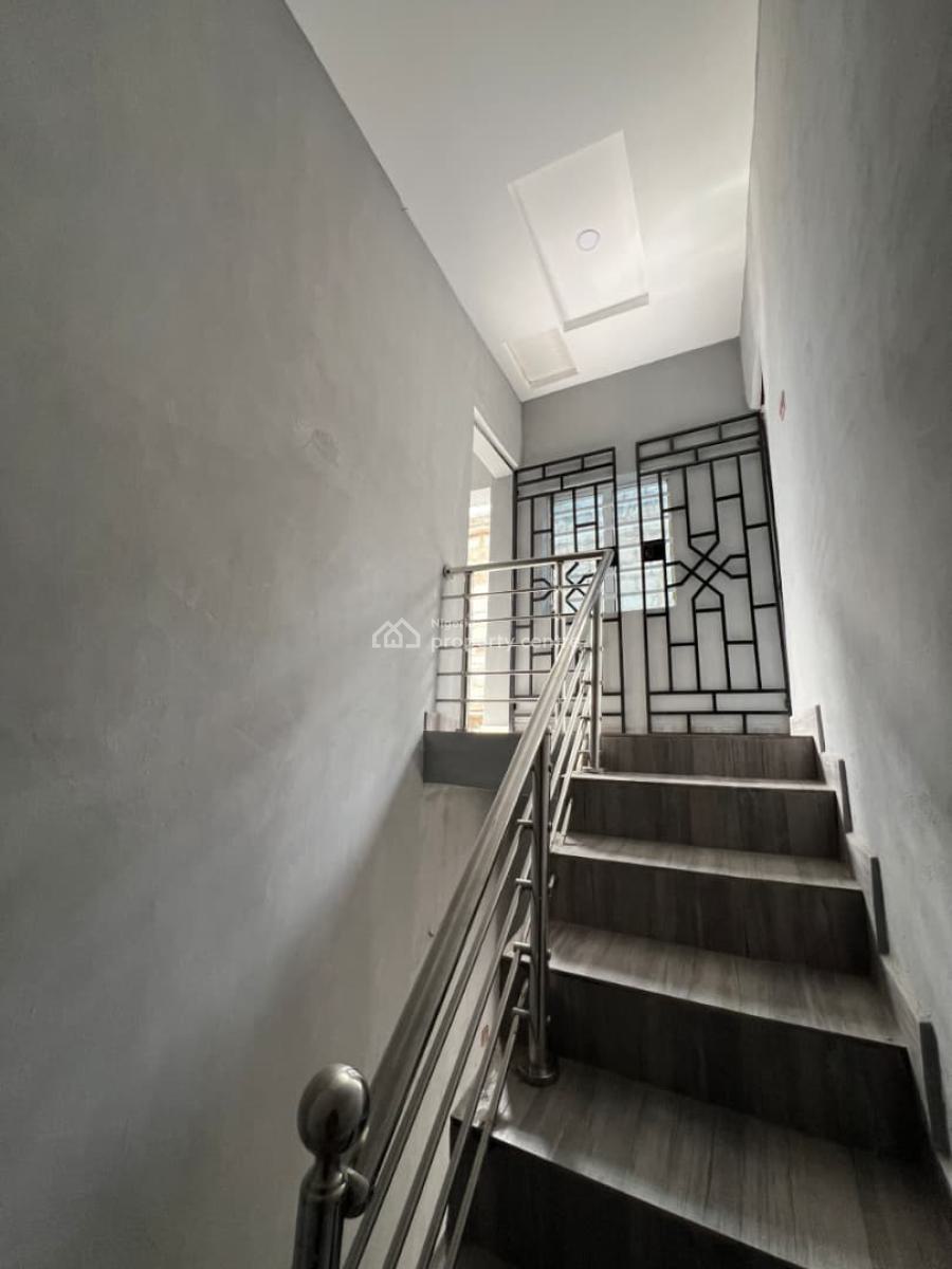 Newly Built 2 Bedroom Flat, New Bodija Estate, Ibadan, Oyo, Flat / Apartment for Rent