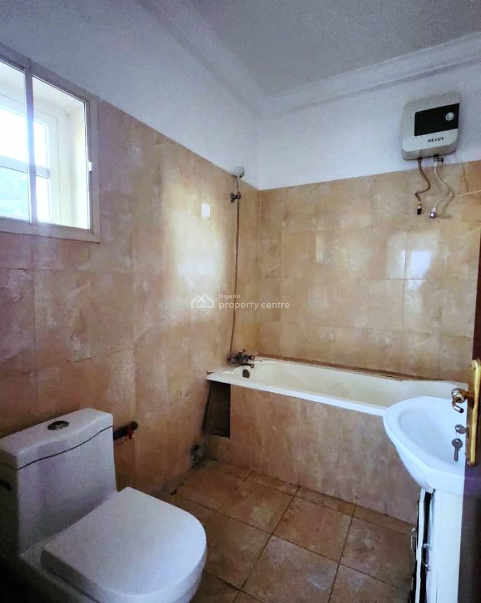 Spacious 3-bedroom Apartment, Osapa, Lekki, Lagos, Flat / Apartment for Rent