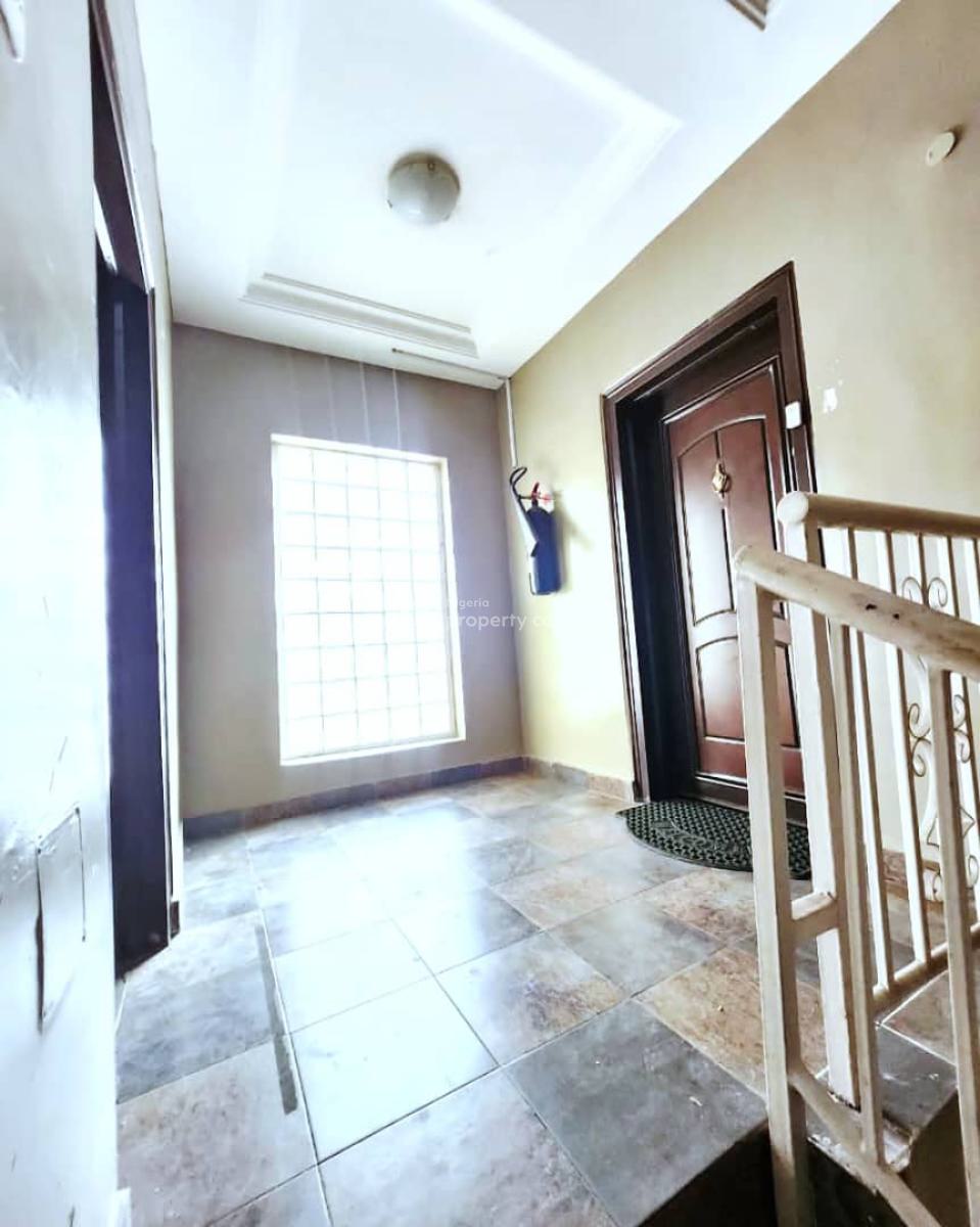 Spacious 3-bedroom Apartment, Osapa, Lekki, Lagos, Flat / Apartment for Rent