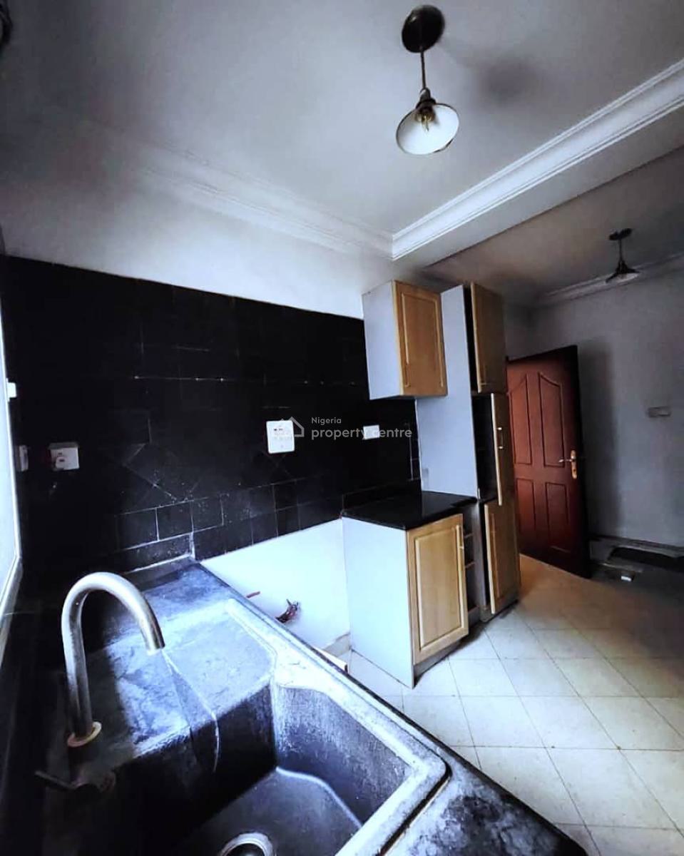 Spacious 3-bedroom Apartment, Osapa, Lekki, Lagos, Flat / Apartment for Rent