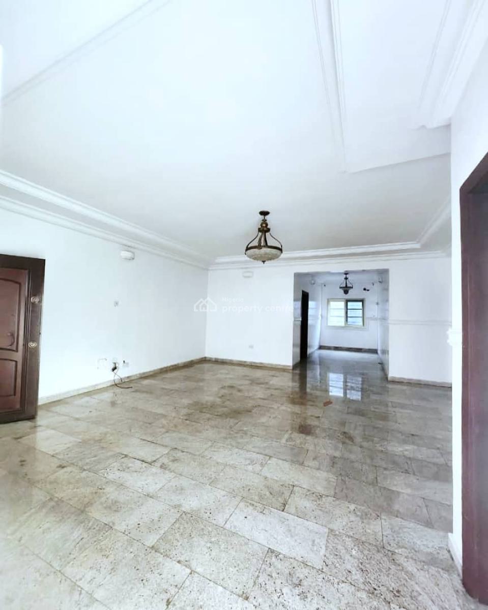Spacious 3-bedroom Apartment, Osapa, Lekki, Lagos, Flat / Apartment for Rent