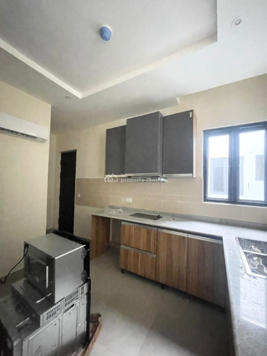 3 Bedroom Apartment, Lekki Phase 1, Lekki, Lagos, Flat / Apartment for Sale
