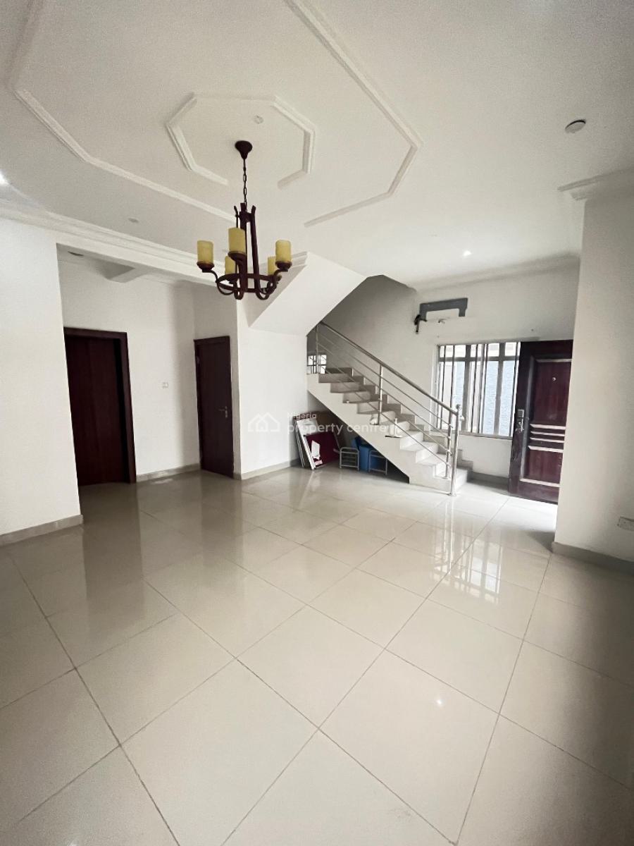Well Maintained 3-bedroom Terrace Duplex with Bq, Lekki Phase 2, Lekki, Lagos, Terraced Duplex for Rent