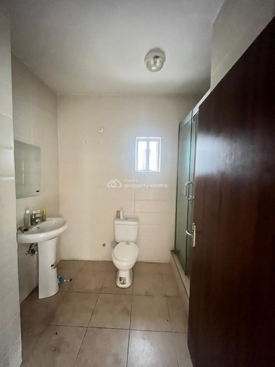 Well Maintained 3-bedroom Terrace Duplex with Bq, Lekki Phase 2, Lekki, Lagos, Terraced Duplex for Rent