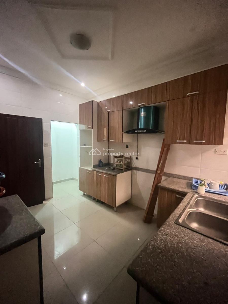 Well Maintained 3-bedroom Terrace Duplex with Bq, Lekki Phase 2, Lekki, Lagos, Terraced Duplex for Rent