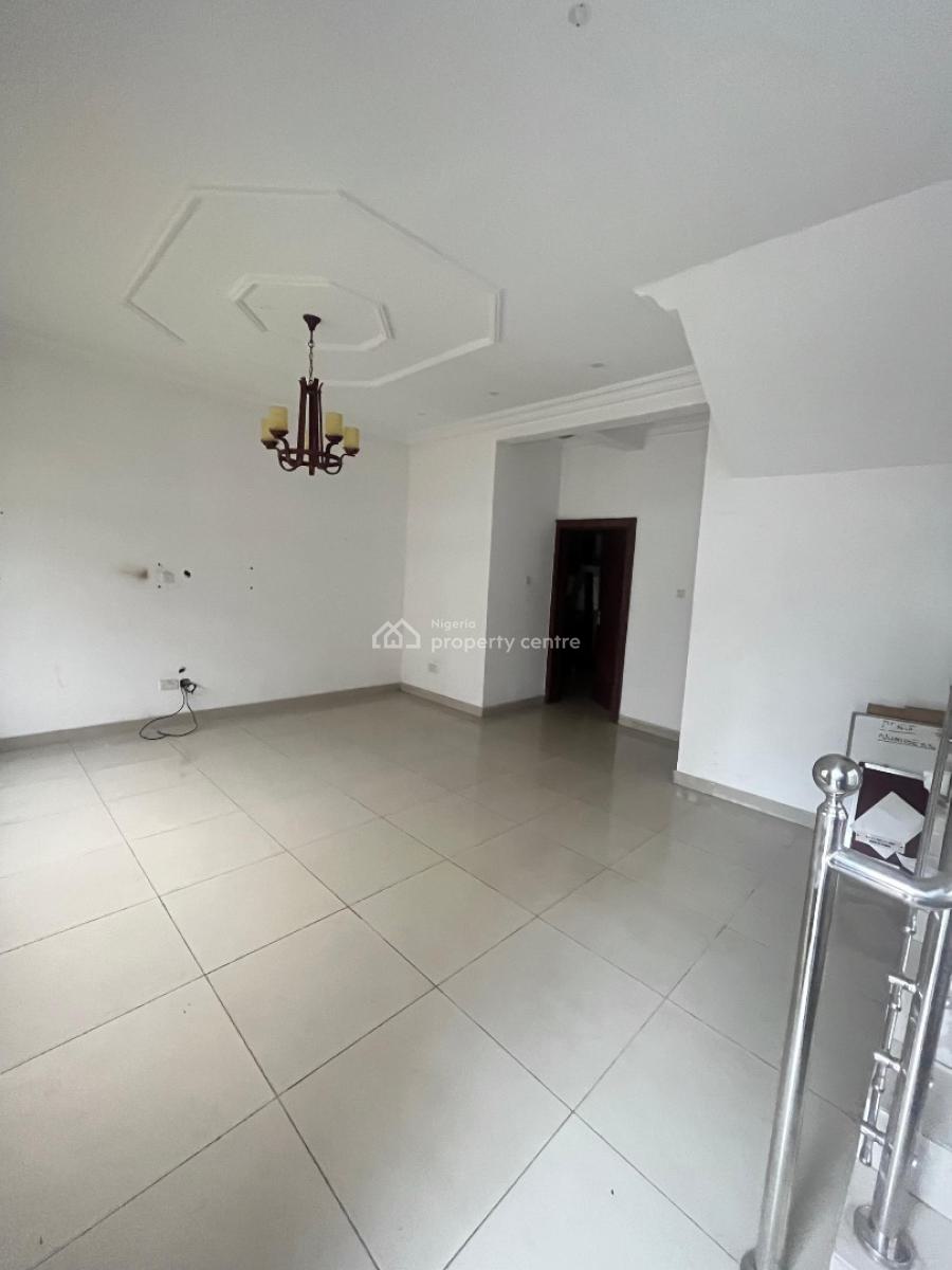 Well Maintained 3-bedroom Terrace Duplex with Bq, Lekki Phase 2, Lekki, Lagos, Terraced Duplex for Rent
