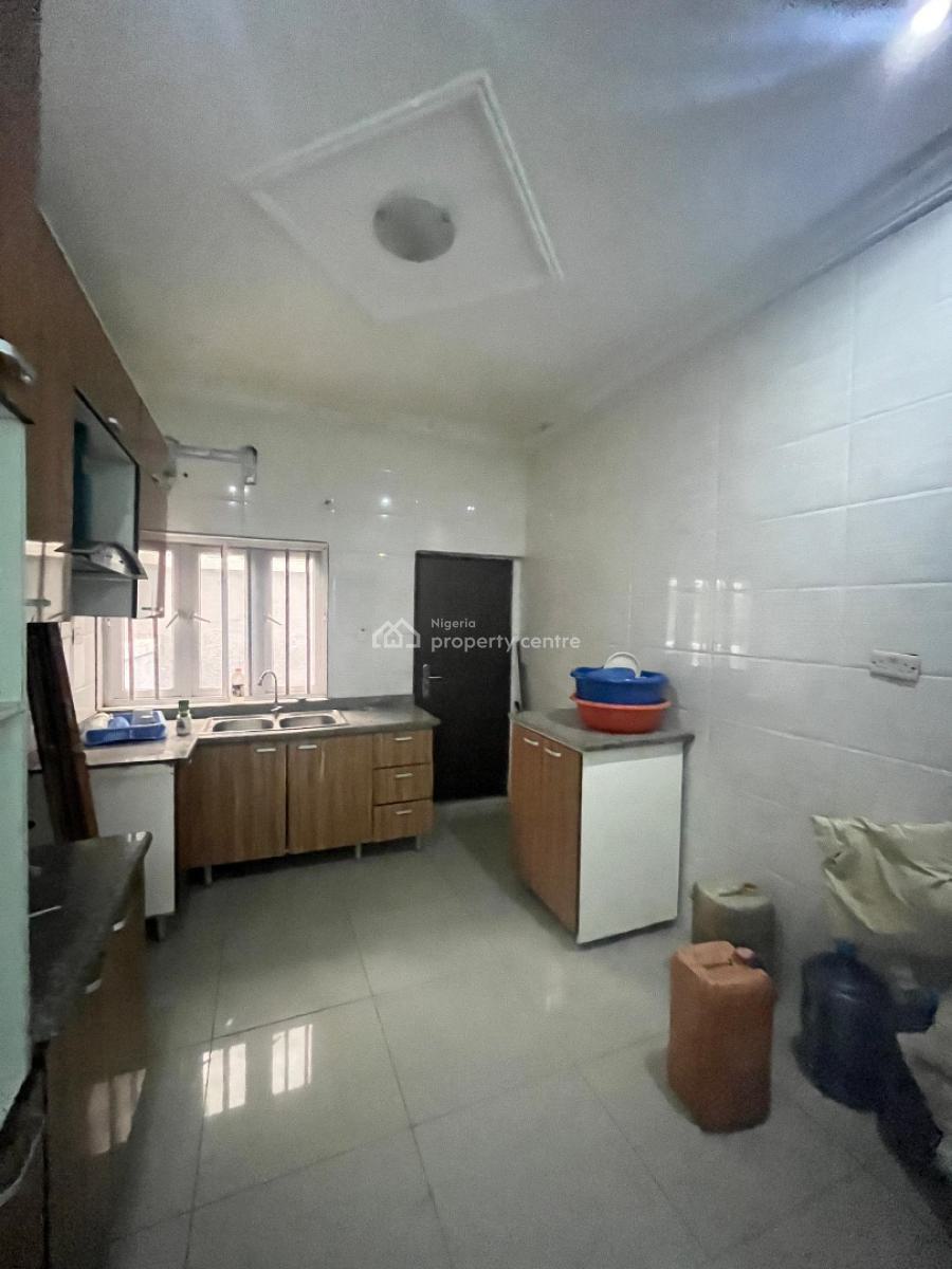 Well Maintained 3-bedroom Terrace Duplex with Bq, Lekki Phase 2, Lekki, Lagos, Terraced Duplex for Rent