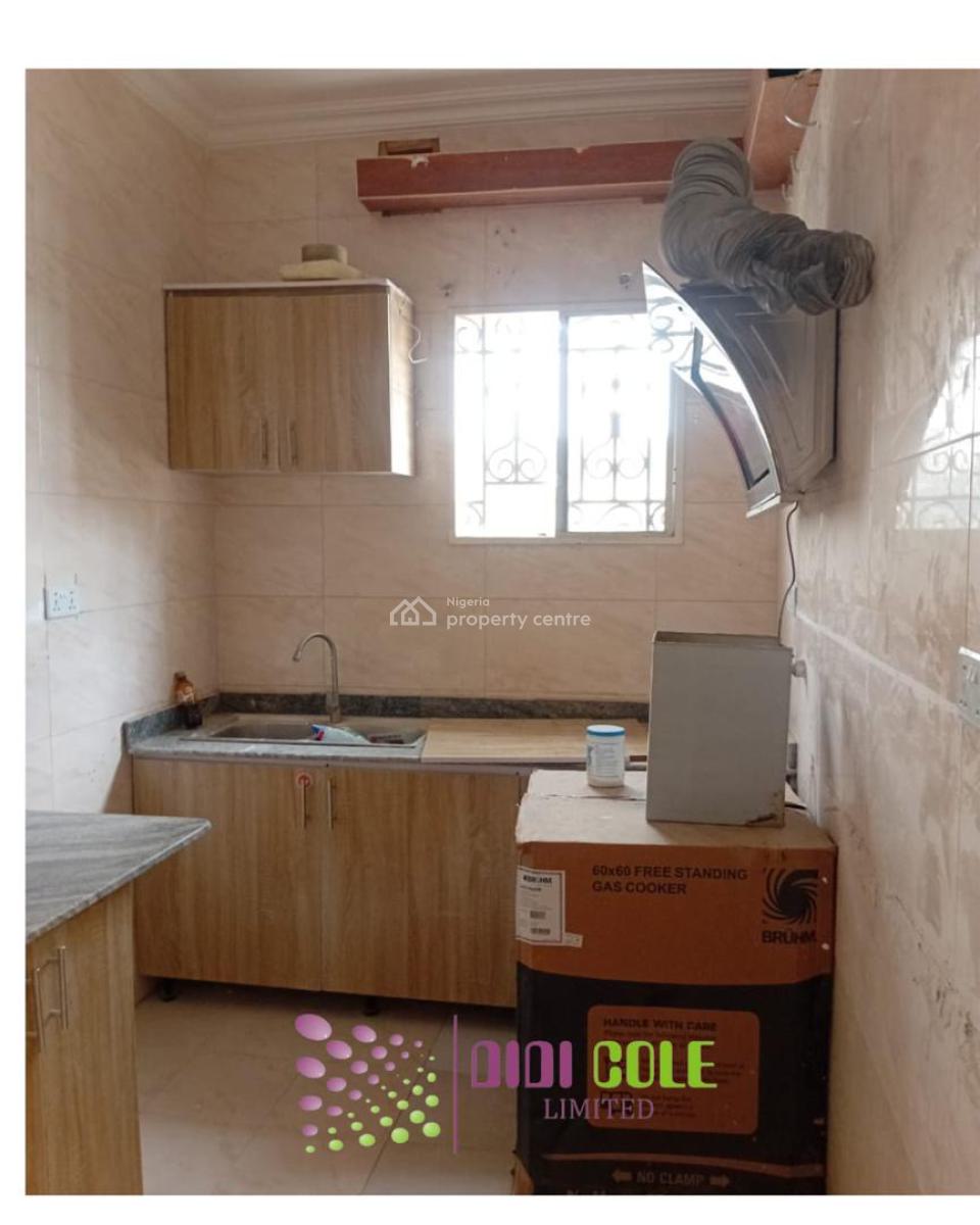 2 Bedroom Flat, Lekki Phase 1, Lekki, Lagos, Flat / Apartment for Rent