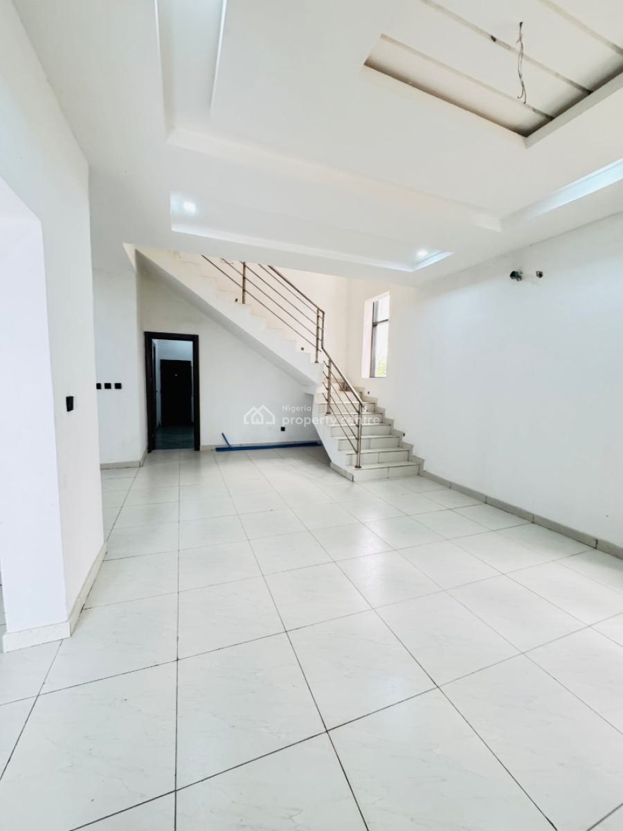 Massive 5 Bedroom Fully Detached, Orchid Road, Lekki, Lagos, Detached Duplex for Sale