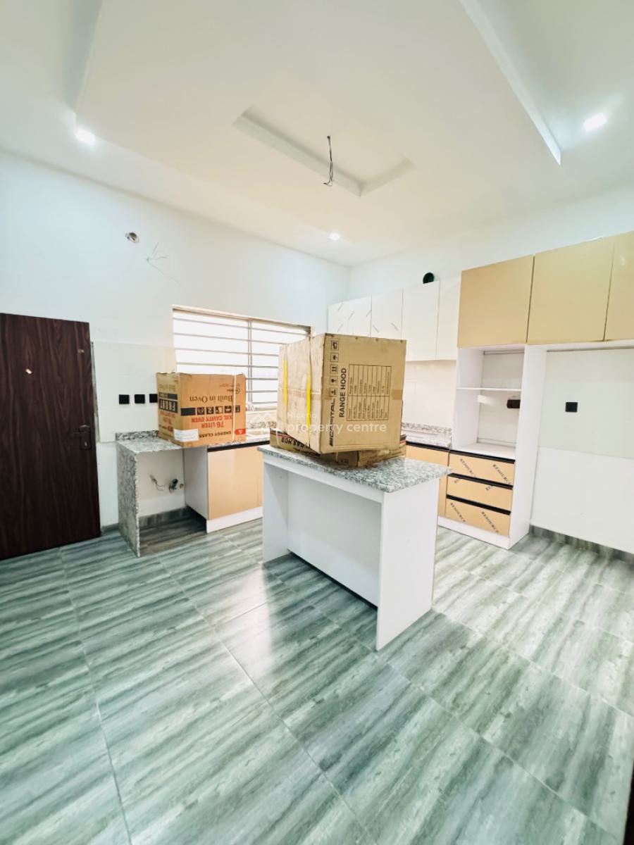 Massive 5 Bedroom Fully Detached, Orchid Road, Lekki, Lagos, Detached Duplex for Sale