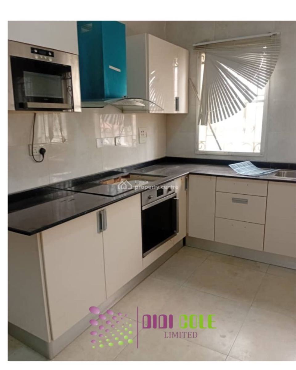3 Bedroom Flat, Lekki Phase 1, Lekki, Lagos, Flat / Apartment for Rent