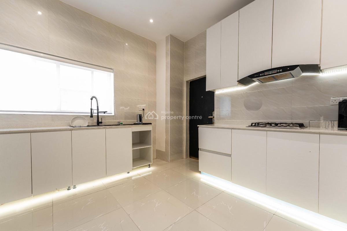 2 Bedroom Luxury Apartment, Lekki Phase 1, Lekki, Lagos, House Short Let