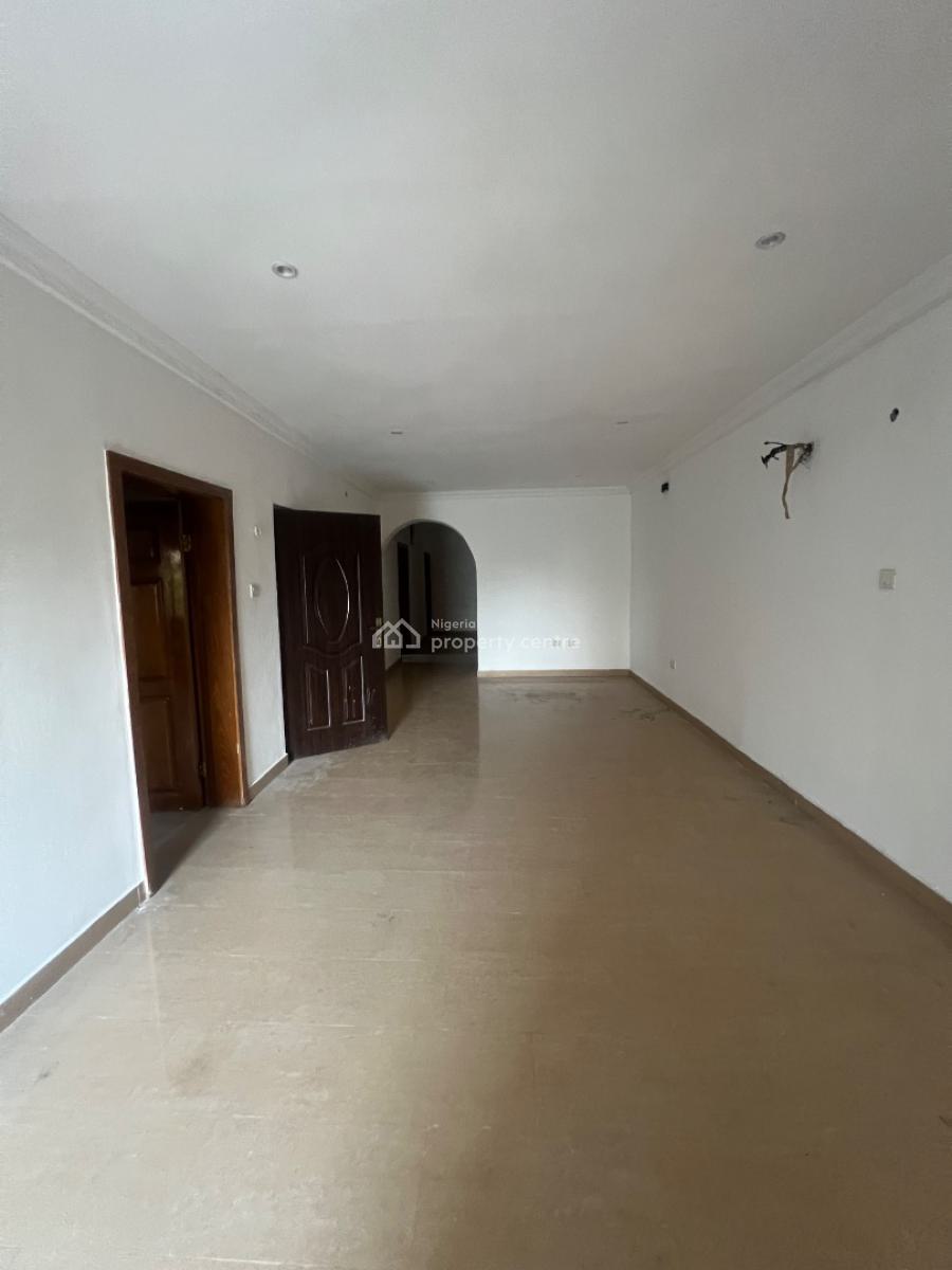 Well Maintain and Renovated 3 Bedroom Flat Now Available, Lekki Phase 1, Lekki, Lagos, Flat / Apartment for Rent