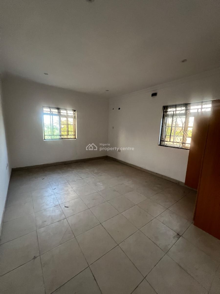 Well Maintain and Renovated 3 Bedroom Flat Now Available, Lekki Phase 1, Lekki, Lagos, Flat / Apartment for Rent