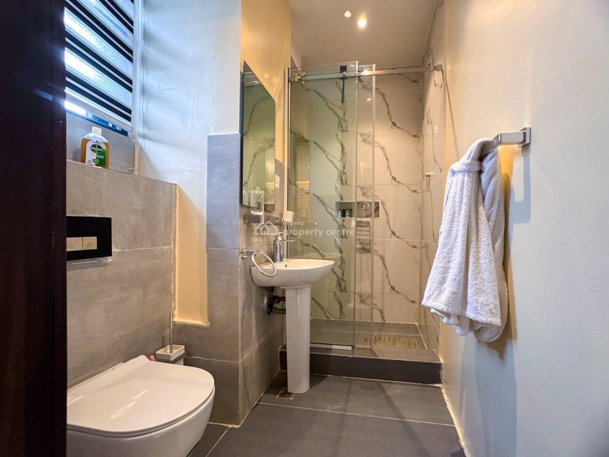 Homely & Cozy 2 Bedrooms Open for Bookings, Jide Oki Street, Victoria Island (vi), Lagos, House Short Let