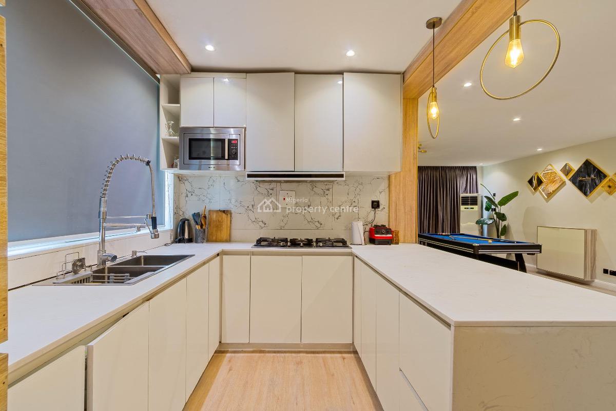 3 Bedroom Luxury Waterfront Apartment with Swimming Pool, Lekki Phase 1, Lekki, Lagos, Flat / Apartment Short Let