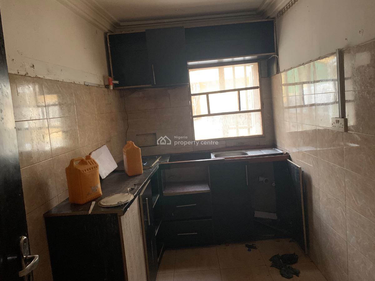 Nice 2 Bedroom Apartment, Ikeja, Lagos, Flat / Apartment for Rent