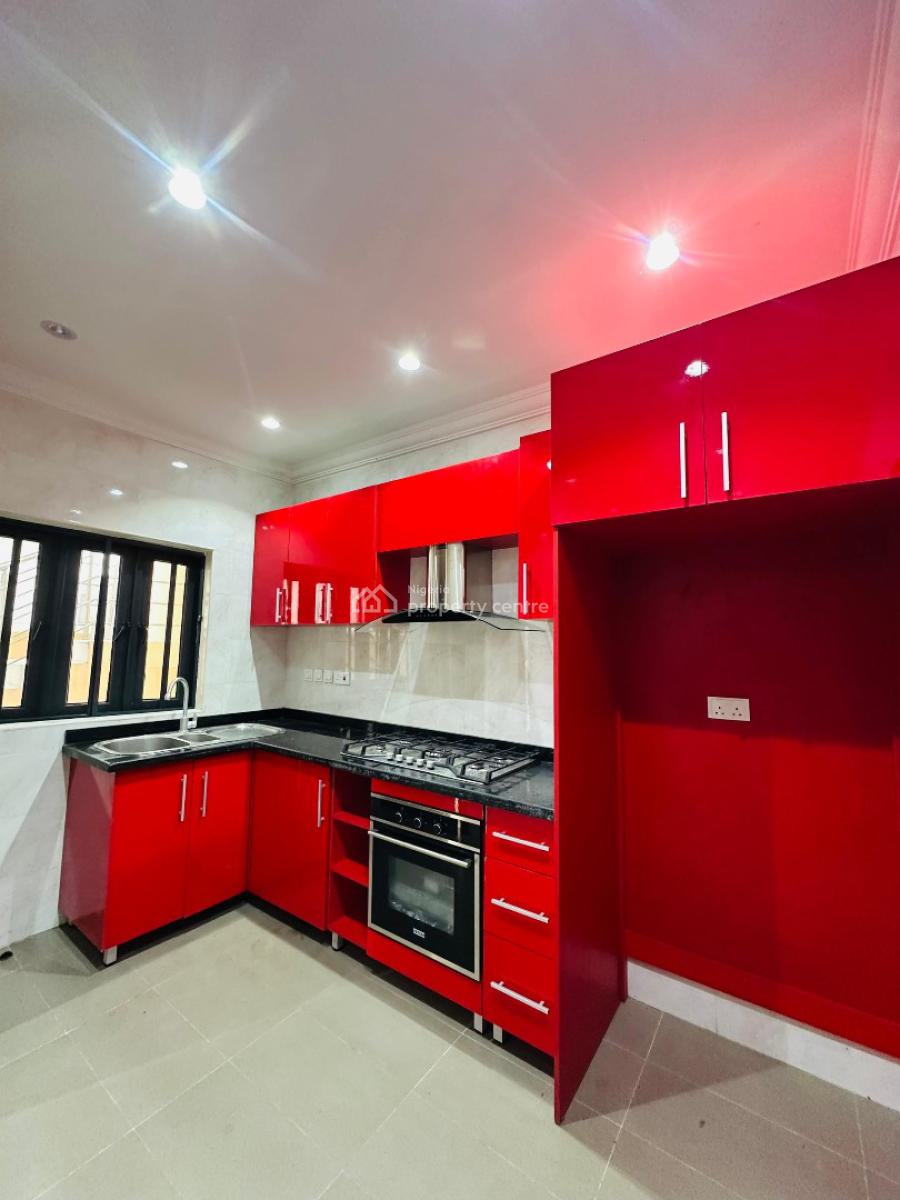 Neatly Built 3bedroom Apartment  with No Bq in Lekki Phase 1, Lekki Phase One ,lekki ,lagos , Nigeria, Lekki Phase 1, Lekki, Lagos, Flat / Apartment for Rent