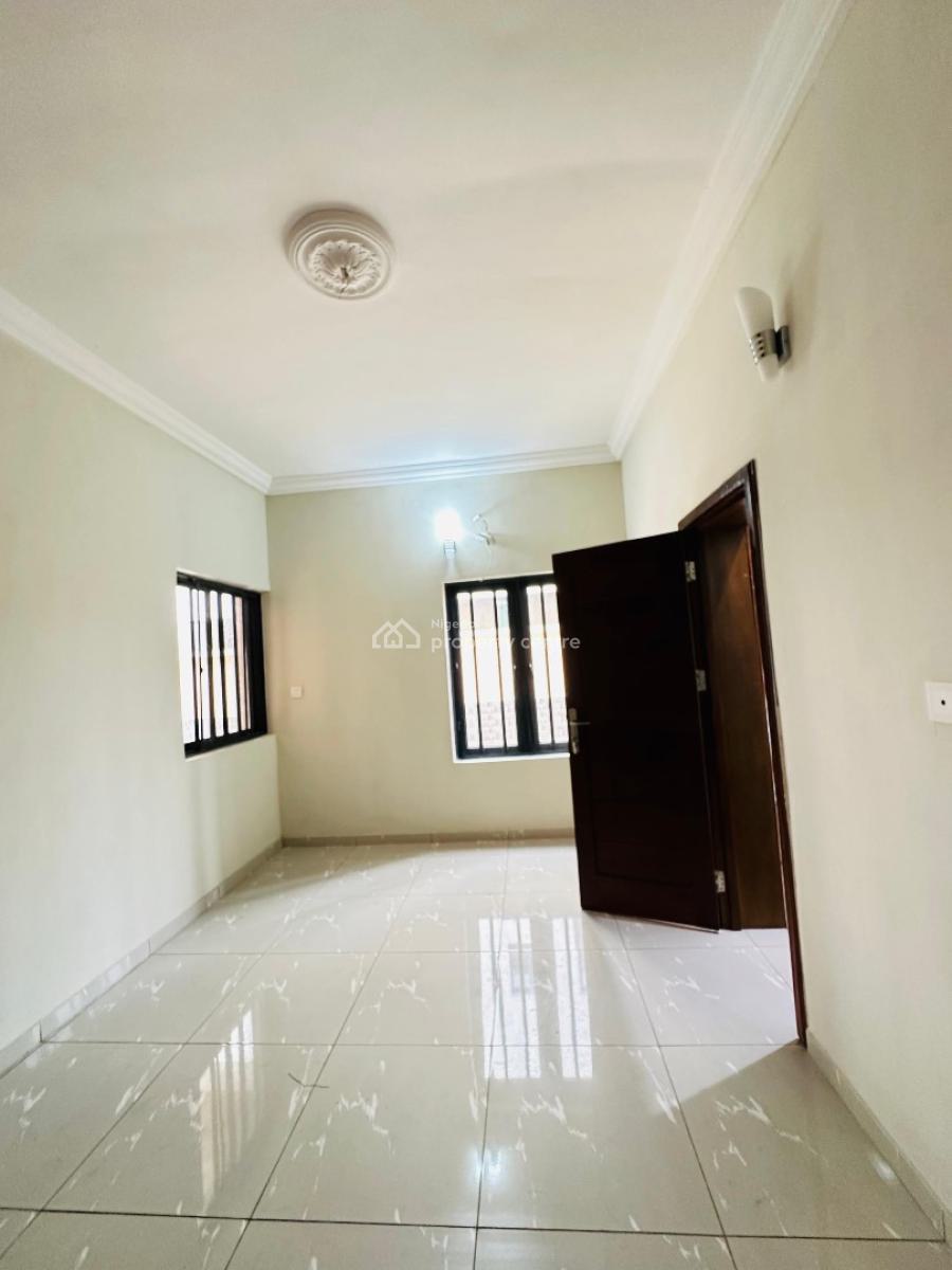 Neatly Built 3bedroom Apartment  with No Bq in Lekki Phase 1, Lekki Phase One ,lekki ,lagos , Nigeria, Lekki Phase 1, Lekki, Lagos, Flat / Apartment for Rent