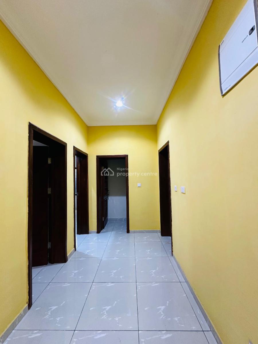 Neatly Built 3bedroom Apartment  with No Bq in Lekki Phase 1, Lekki Phase One ,lekki ,lagos , Nigeria, Lekki Phase 1, Lekki, Lagos, Flat / Apartment for Rent