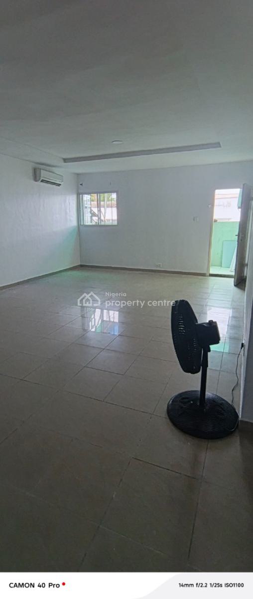 a Very Big Studio Apartment, Parkview, Ikoyi, Lagos, Self Contain (single Rooms) for Rent