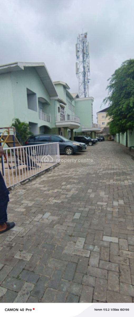 a Very Big Studio Apartment, Parkview, Ikoyi, Lagos, Self Contain (single Rooms) for Rent