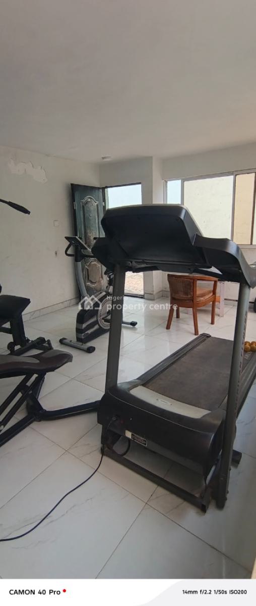 a Very Big Studio Apartment, Parkview, Ikoyi, Lagos, Self Contain (single Rooms) for Rent