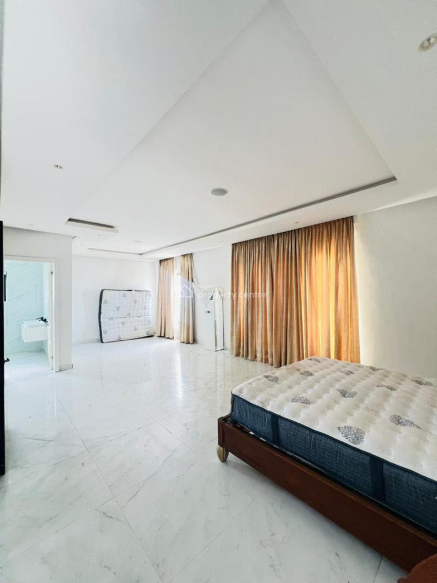 Newly Built Waterfront Partiy Furnished 5 Bedrooms  Built on 2,245sqm, Ikoyi, Lagos, Detached Duplex for Sale