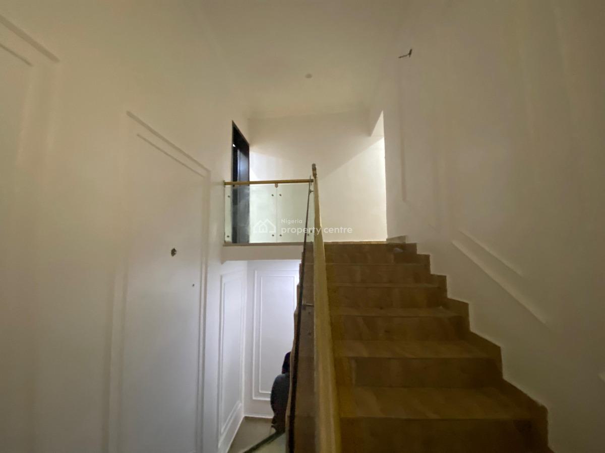 3 Bedrooms Semi Detached Duplex with Bq, Lekki Phase 1, Lekki, Lagos, Semi-detached Duplex for Rent