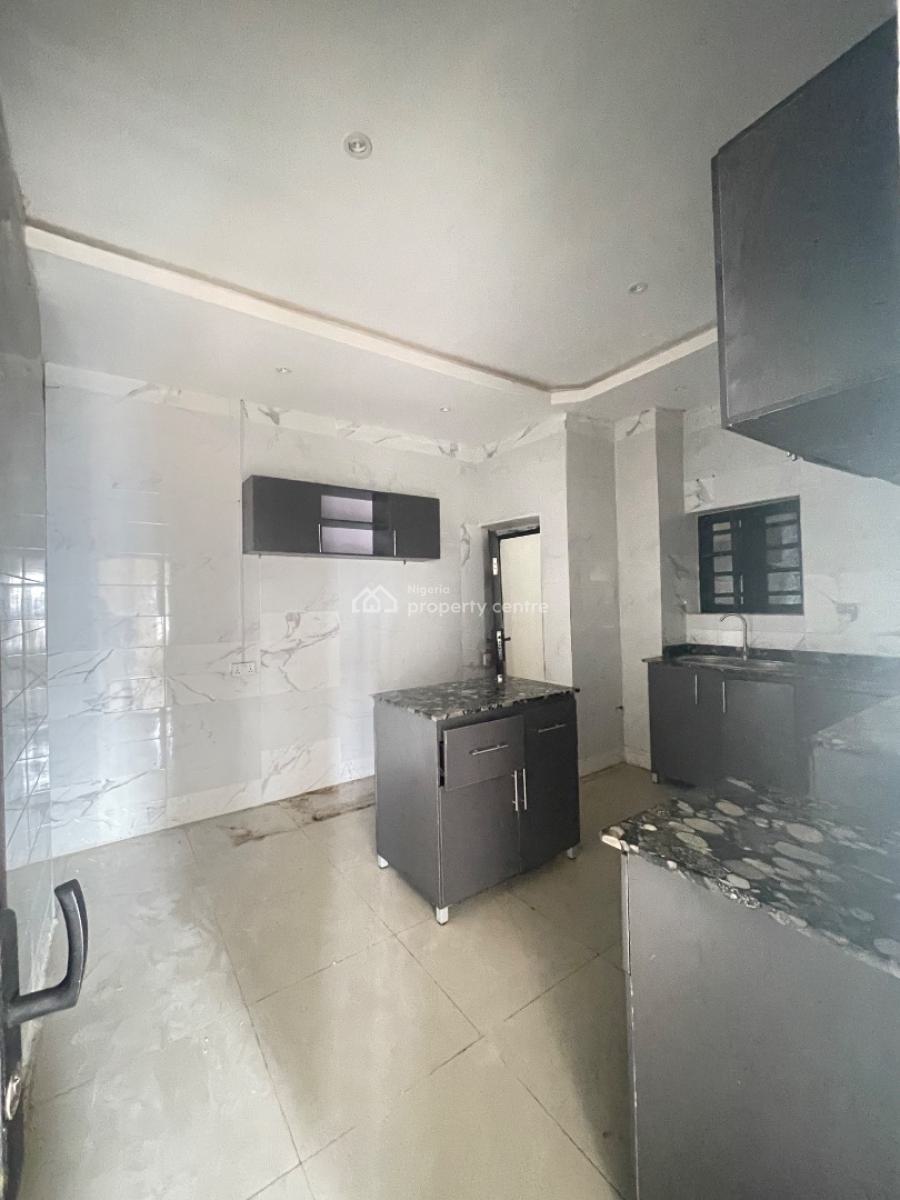 Standard 2 Bedroom Apartment, Sangotedo, Ajah, Lagos, Flat / Apartment for Rent