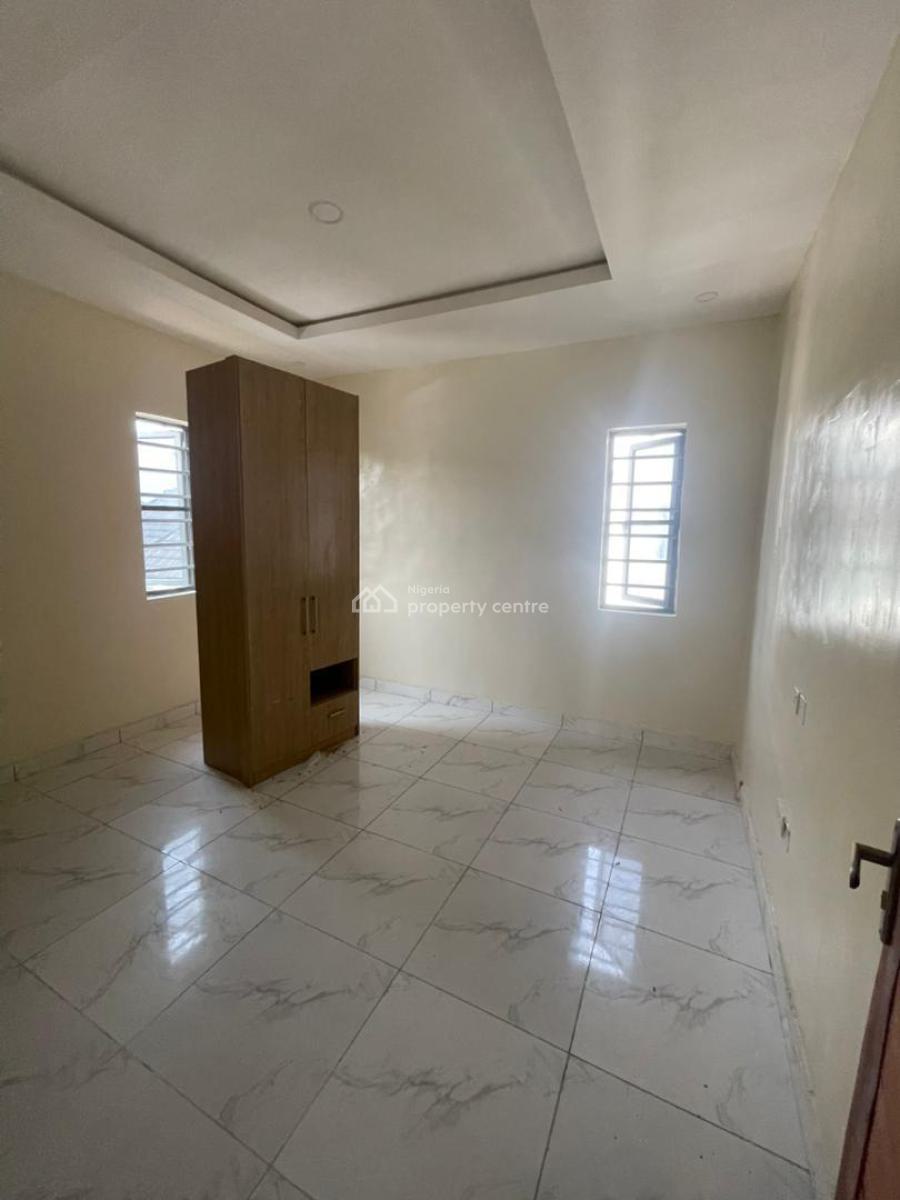 Newly Built Self Serviced 3 Bedroom Flat (top Floor), Osapa, Lekki, Lagos, House for Rent