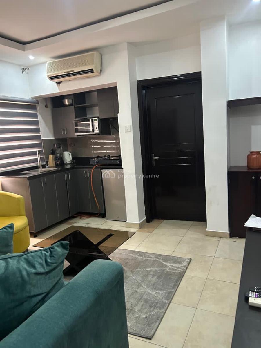Fully Serviced and Furnished 2 Bedroom, Off Admiralty, Lekki Phase 1, Lekki, Lagos, Flat / Apartment for Rent