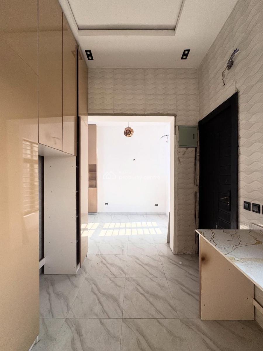 Luxurious Contemporary 4 Bedroom Deluxe Terraced Duplex, Ikota, Lekki, Lagos, Terraced Duplex for Sale