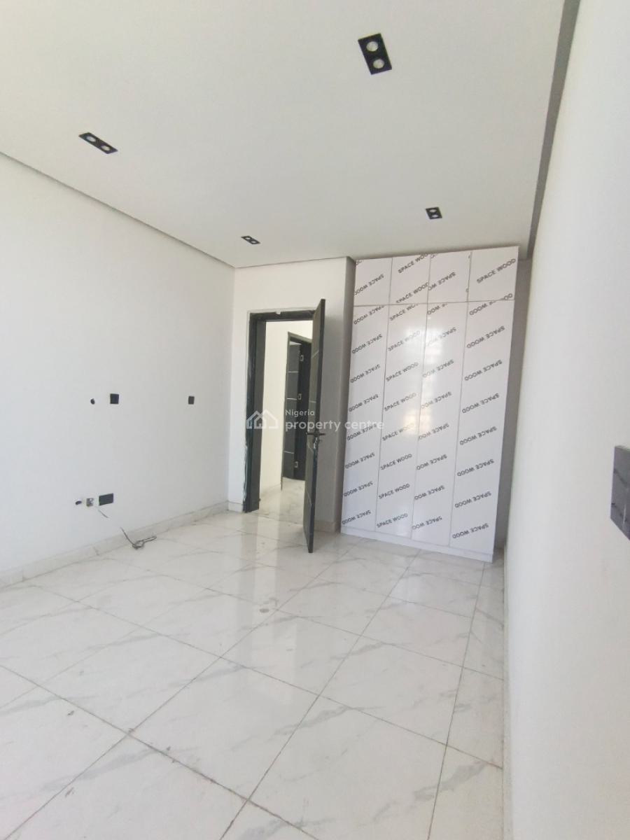 a 2 Bedroom Flat, Ologolo, Lekki, Lagos, Block of Flats for Sale