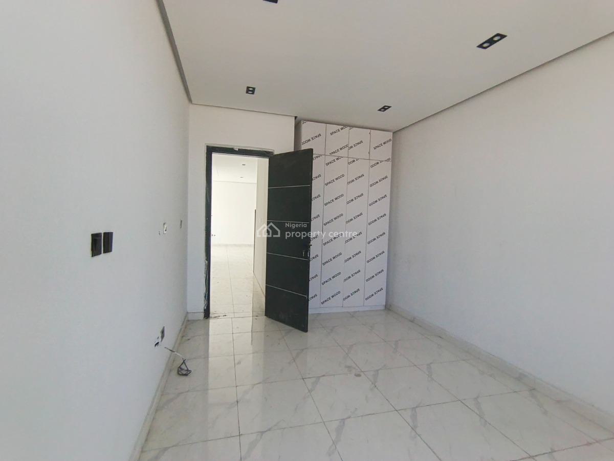 a 2 Bedroom Flat, Ologolo, Lekki, Lagos, Block of Flats for Sale