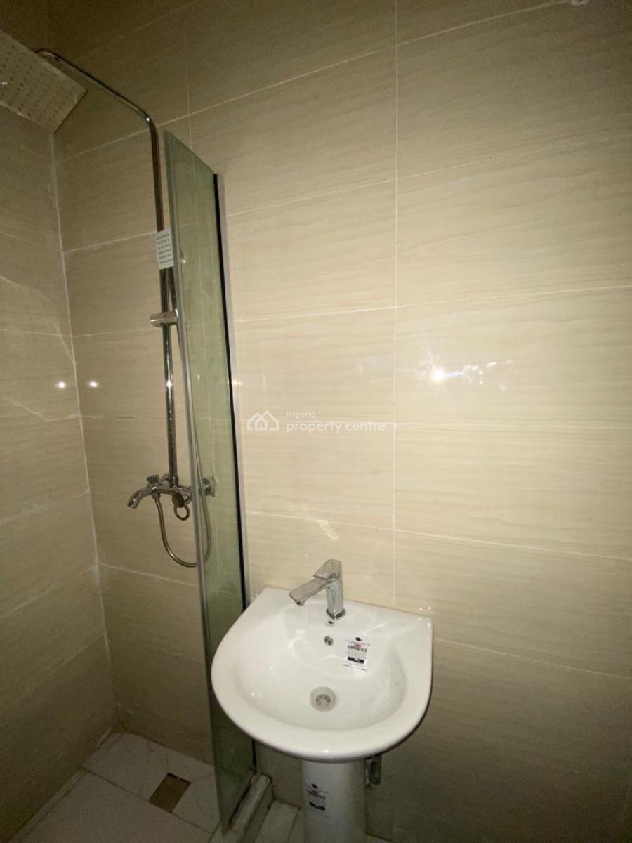 Luxurious Master Bedroom, Orchid Road, Lekki Phase 2, Lekki, Lagos, Self Contain (single Rooms) for Rent