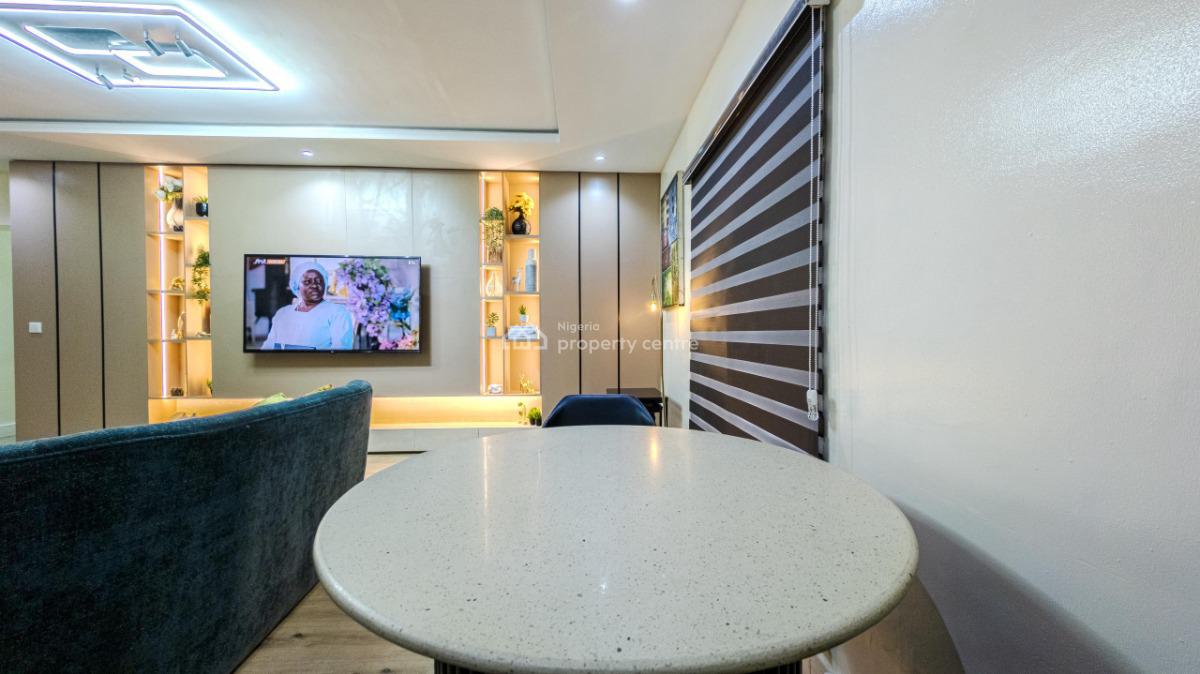 Sophisticated 3-bedroom Apartment, Lekki Phase 1, Lekki, Lagos, House Short Let
